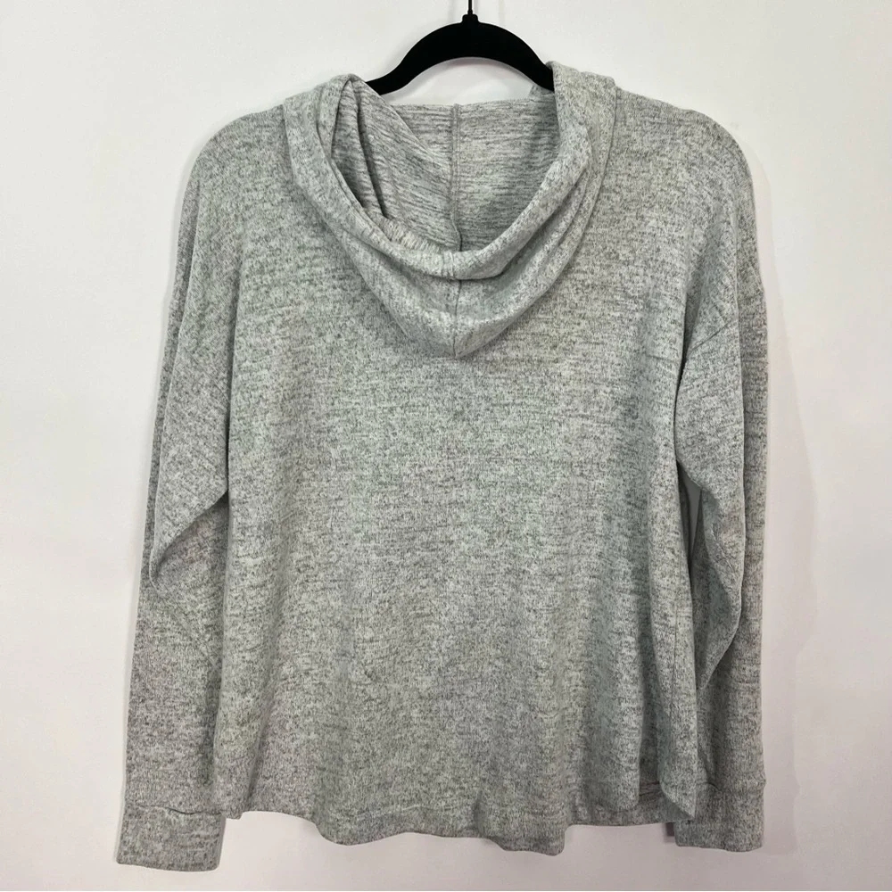 89th + Madison Soft Grey Hoodie Stone Beaded Detail Shoulder Drawstring Sz M